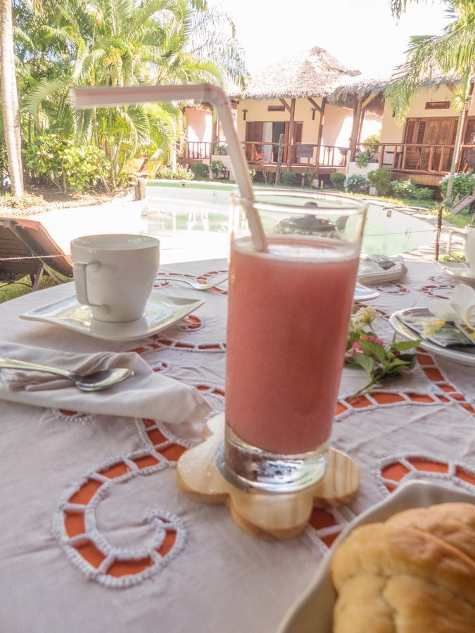 Le Zahir Lodge Ambatoloaka  Exteriör bild