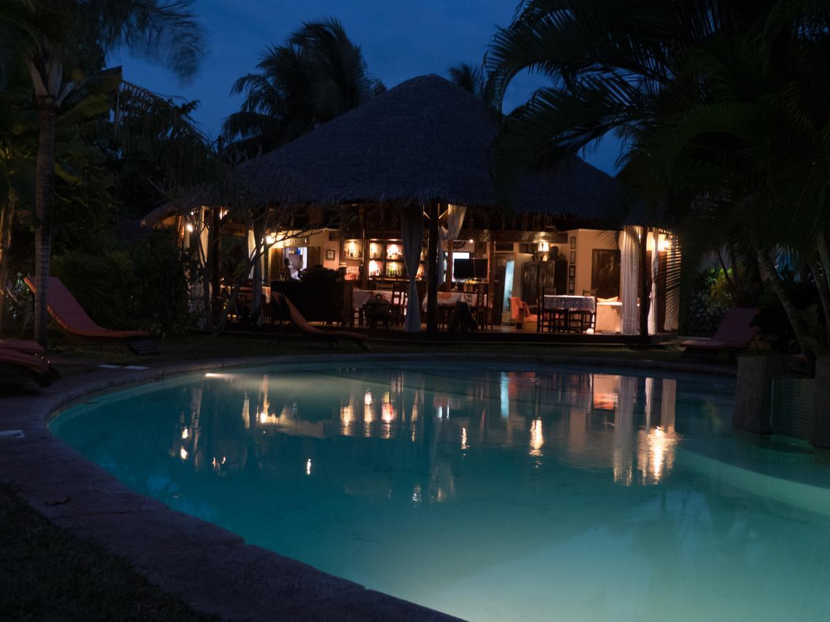 Le Zahir Lodge Ambatoloaka  Exteriör bild
